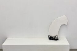 SHARD, sculpture by Florian Adolph, mixed media 2025